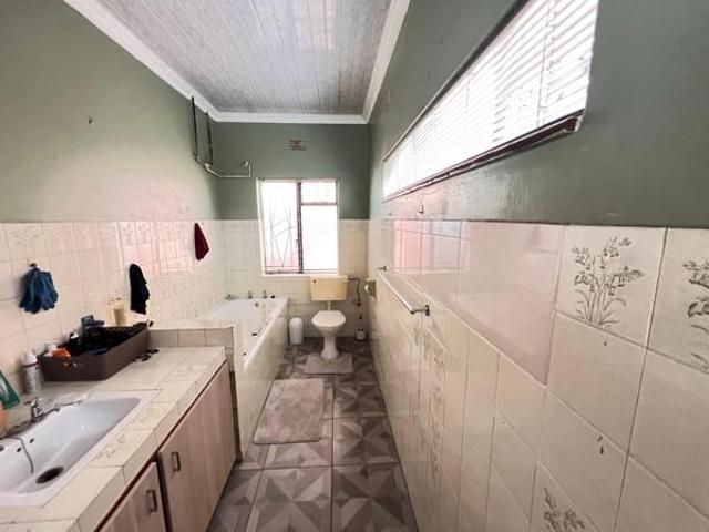 House for sale in Frances Baard, Northern Cape