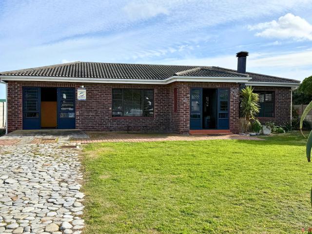 House for sale in Baardskeerdersbos, Western Cape