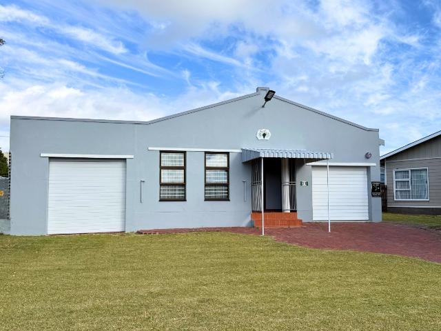 House for sale in Baardskeerdersbos, Western Cape