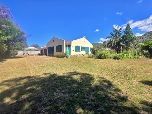 House for sale in Oudtshoorn Local Municipality, Garden Route District Municipality
