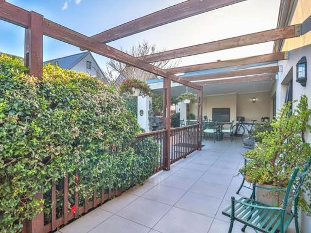 House for sale in Durbanville, Western Cape