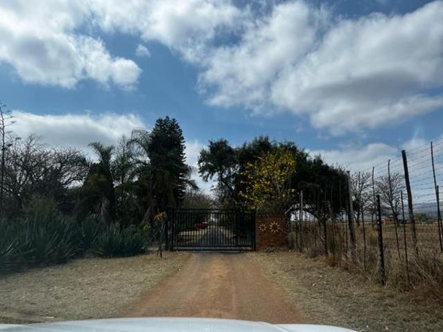 House for rent in Hartbeespoort Dam Nature Reserve, North West