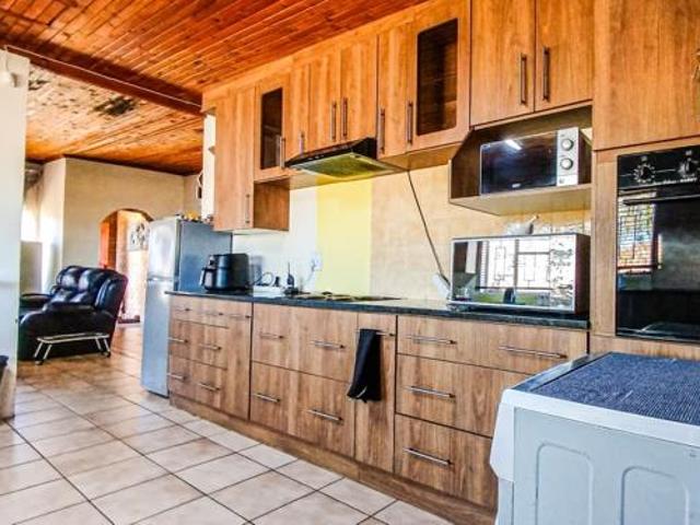 House for sale in Oranjeville, Free State