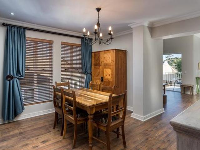 House for sale in Cape Town, Western Cape