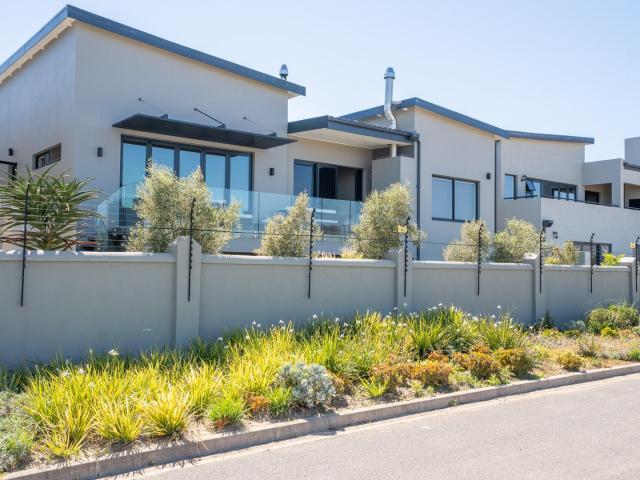 House for sale in Somerset West, Western Cape