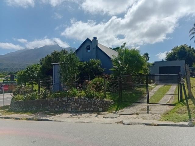 House for sale in Groot Brak Rivier, Western Cape