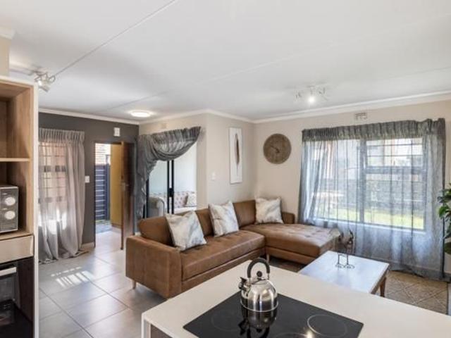 House for rent in Waterkloof, Gauteng