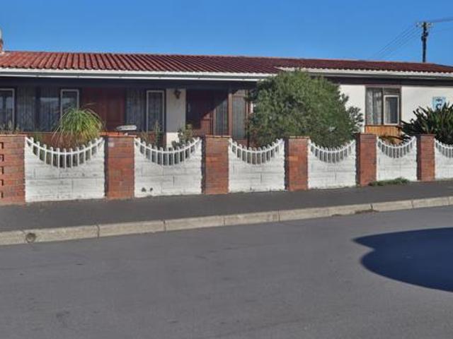 House for sale in Cape Town, Western Cape