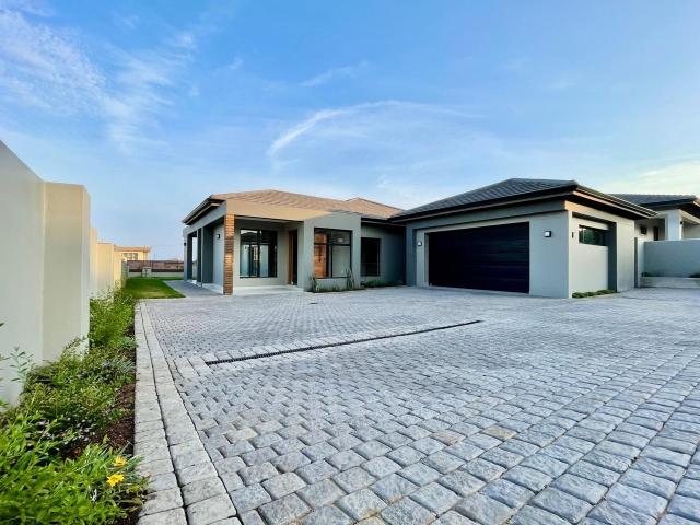 House for sale in Tongaat Beach, Kwazulu-natal