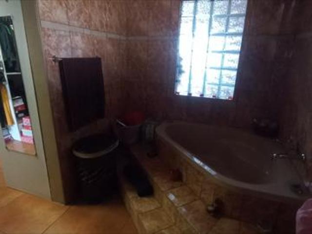 House for sale in Kimberley, Frances Baard District Municipality