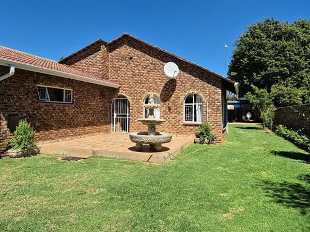 House for sale in Potchefstroom, Tlokwe Local Municipality