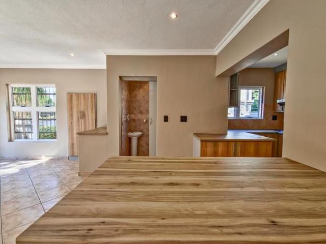 House for rent in Waterkloof, Gauteng