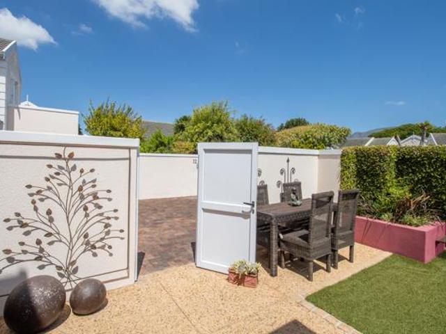 House for sale in Cape Town, Western Cape