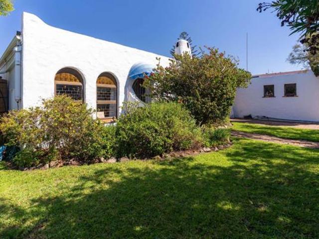 House for sale in Cape Town, Western Cape