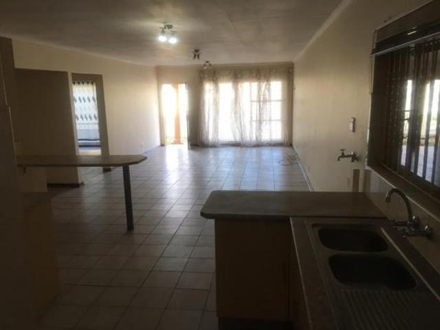 House for rent in Vosloorus, Gauteng