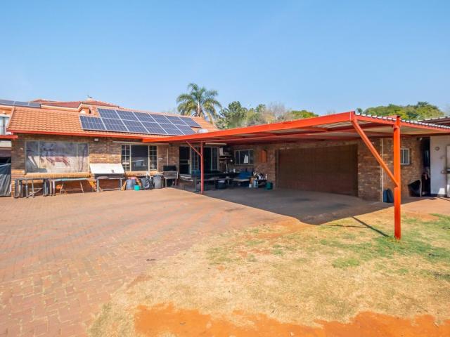 House for sale in Waterkloof, Gauteng