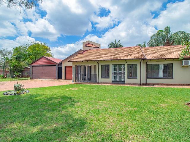 House for sale in Waterkloof, Gauteng