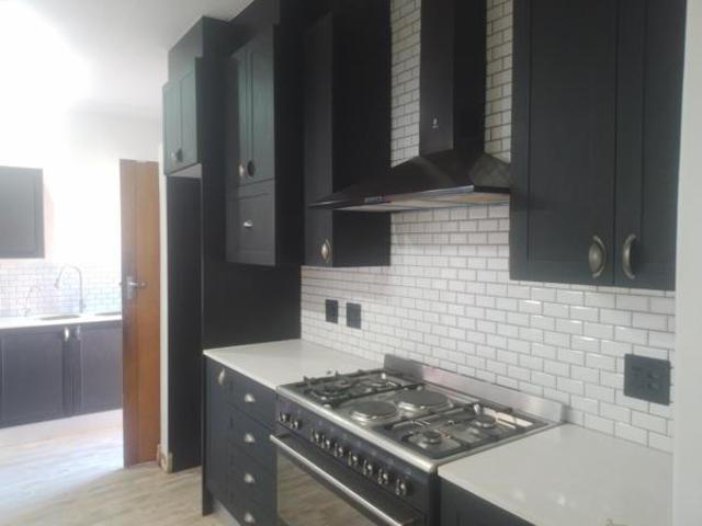 House for rent in Waterkloof, Gauteng