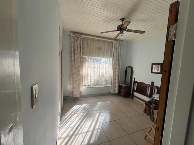 House for rent in Waterkloof, Gauteng