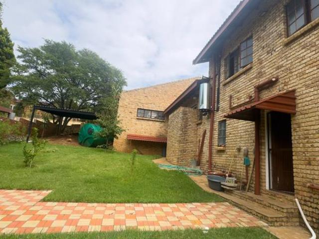 House for sale in Klerksdorp, Matlosana Local Municipality