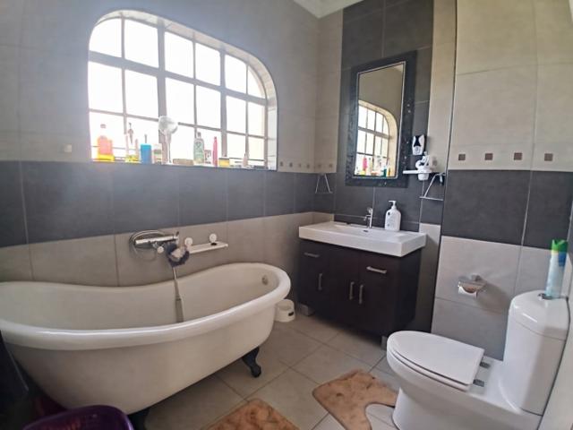 House for sale in Dr Kenneth Kaunda, North West