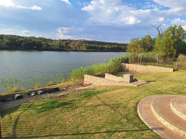 House for sale in Douglas, Northern Cape