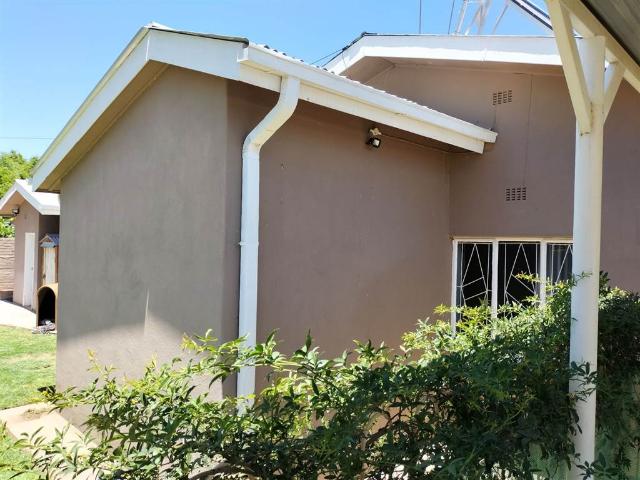 House for sale in Douglas, Northern Cape