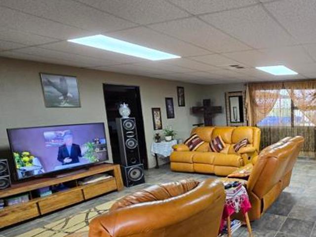 House for sale in Douglas, Northern Cape
