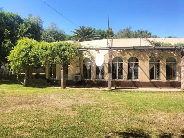 House for sale in Douglas, Northern Cape