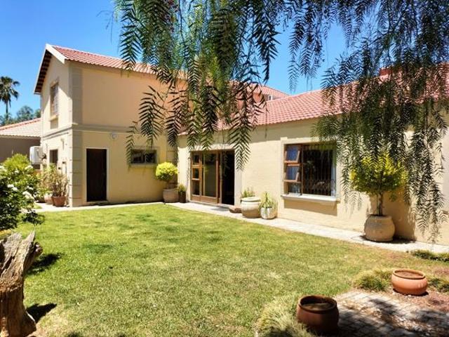 House for sale in Douglas, Northern Cape