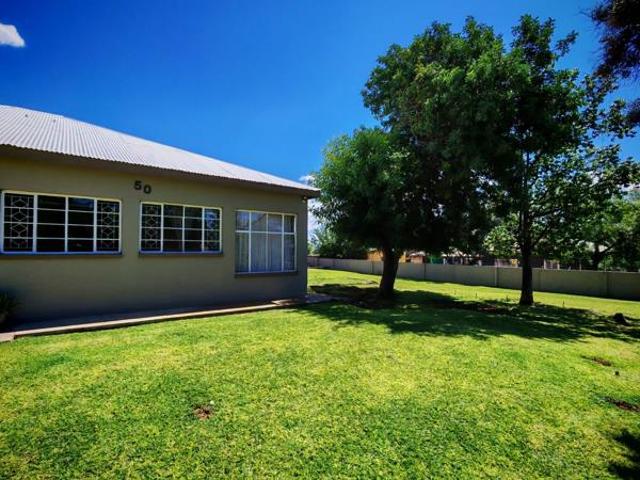 House for sale in Douglas, Northern Cape