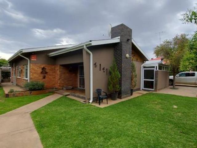 House for sale in Douglas, Northern Cape