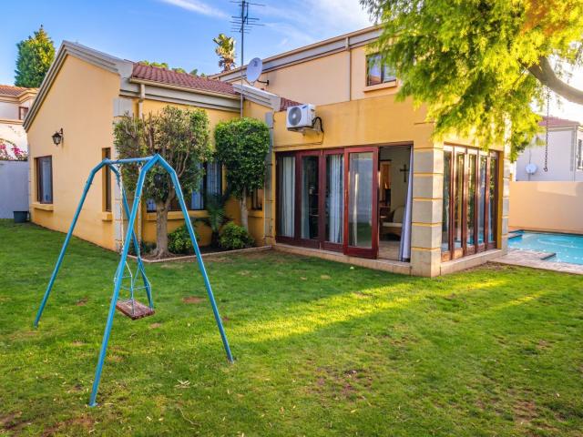 House for sale in Sandton, City of Johannesburg Metropolitan Municipality