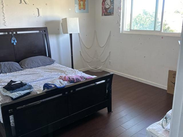 Room for rent in Downey, California
