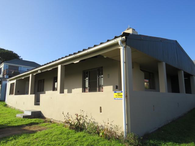 House for rent in Bushmans River Mouth, Eastern Cape