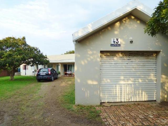 House for sale in Bushmans River Mouth, Eastern Cape