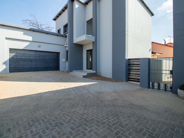House for sale in Edenvale