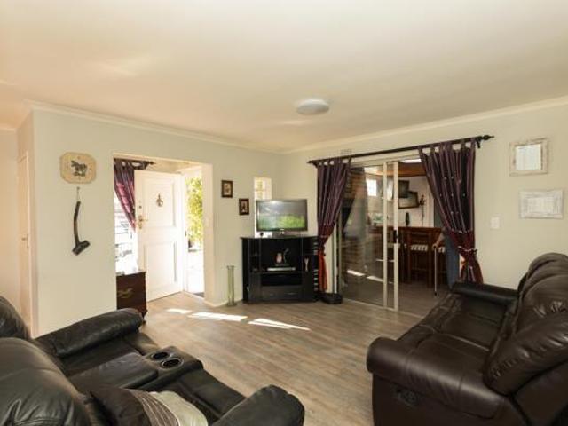 House for sale in Cape Town, Western Cape
