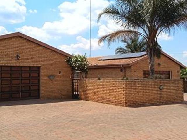 House for rent in West Rand Garden estates, Westonaria Local Municipality