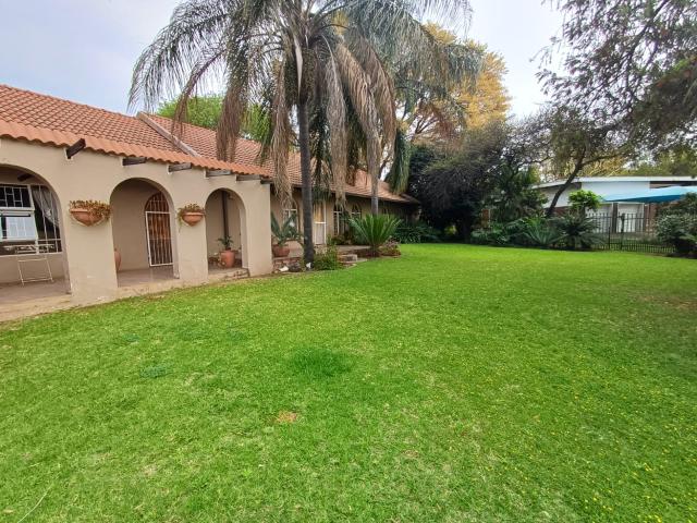 House for sale in Hartbeespoort Dam Nature Reserve, North West