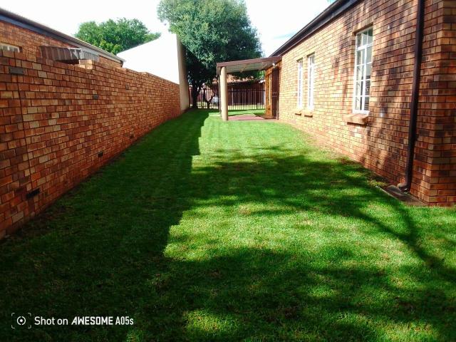 House for rent in Hartbeespoort Dam Nature Reserve, North West
