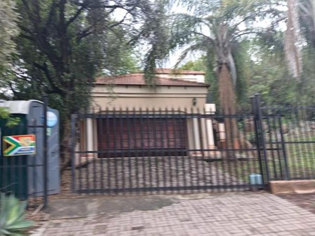 House for sale in Hartbeespoort Dam Nature Reserve, North West