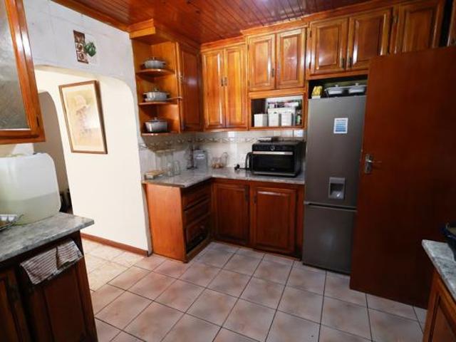 House for sale in Hartbeespoort Dam Nature Reserve, North West