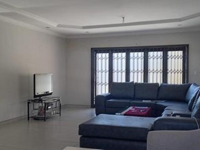 House for sale in Hartbeespoort Dam Nature Reserve, North West