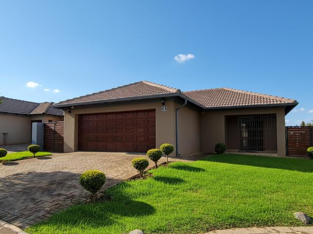 House for sale in Akasia, Gauteng