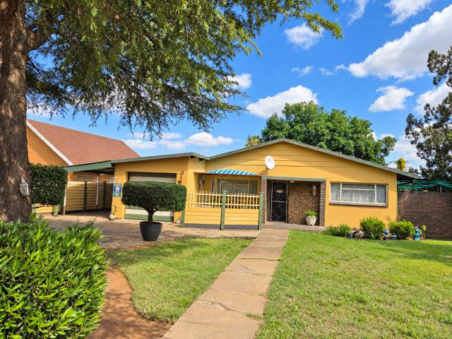 House for sale in Klerksdorp, Matlosana Local Municipality