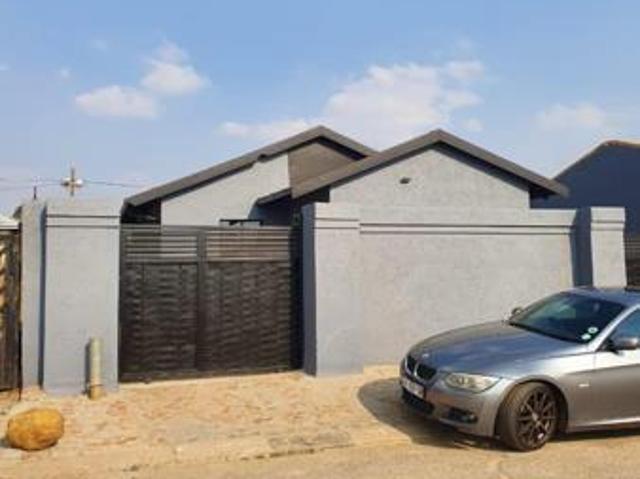 House for rent in Emdeni, Soweto