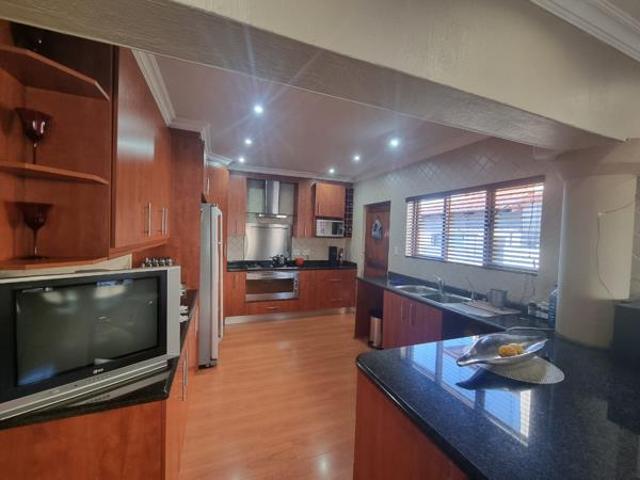 House for sale in Vanderbijlpark, Emfuleni Local Municipality