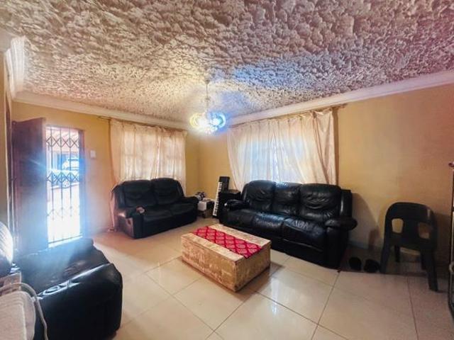 House for sale in UMhlathuze Municipality, Kwazulu-natal
