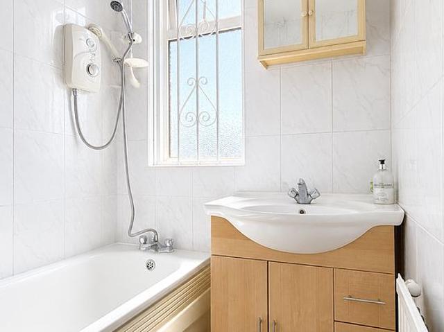 House for rent in Bush Hill Park, Greater London